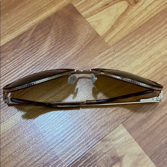 Vintage Tortoise Sunglasses - Picture 9 of 9